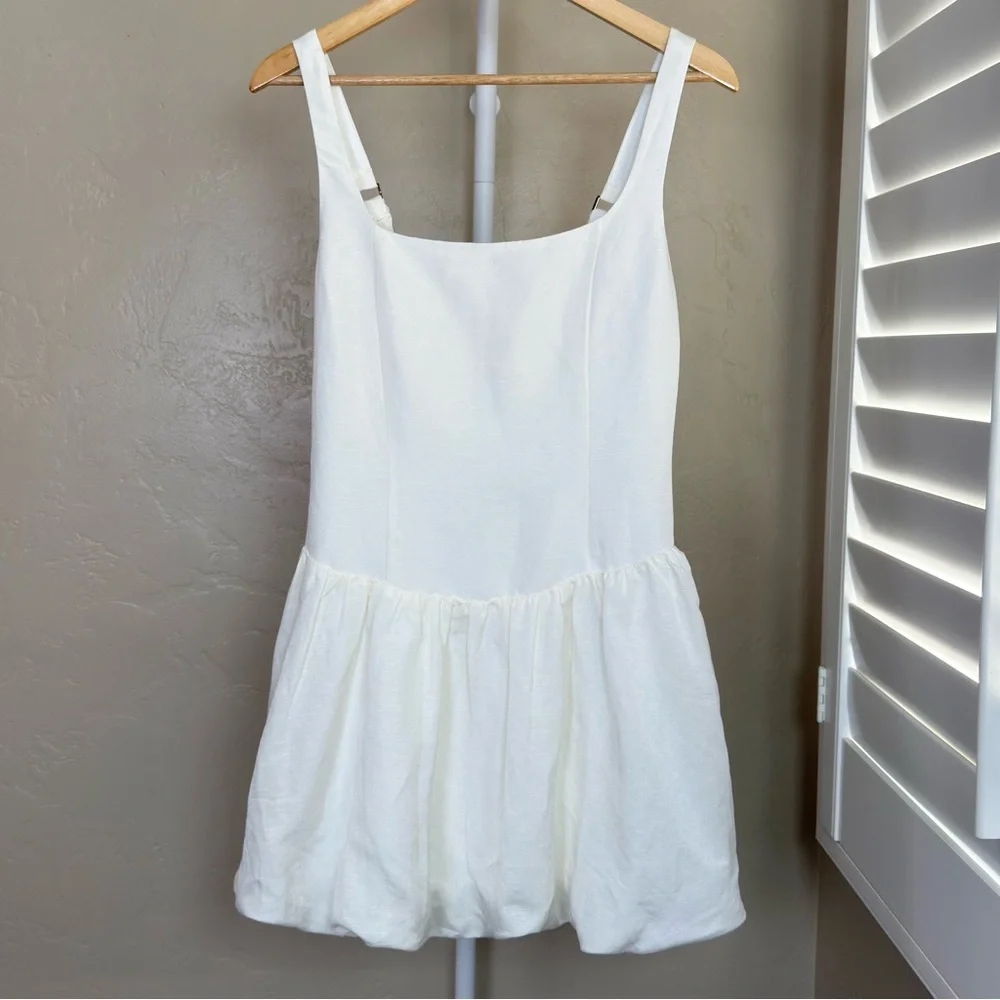 Ever New Heidi Bubble Hem Mini Dress Size 8 Cream Ivory Linen Blend NWT